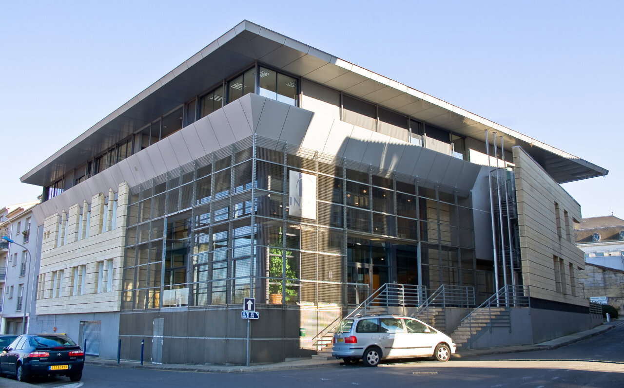 Bâtiment du centre de formation de l'Insee à Libourne